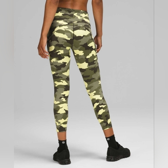 Lululemon Fast And Free High Rise Crop 23" Legging Run - H ritage 365 Camo - Picture 2 of 14